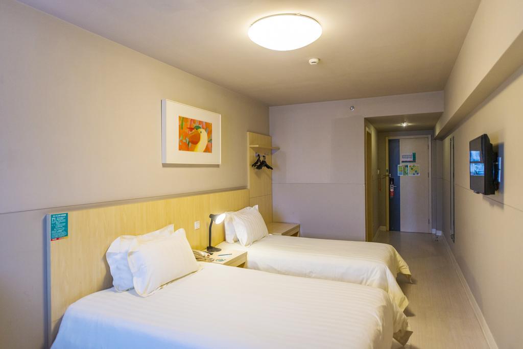 Jingjiang Inn Shanghai Minsheng Road Exterior photo