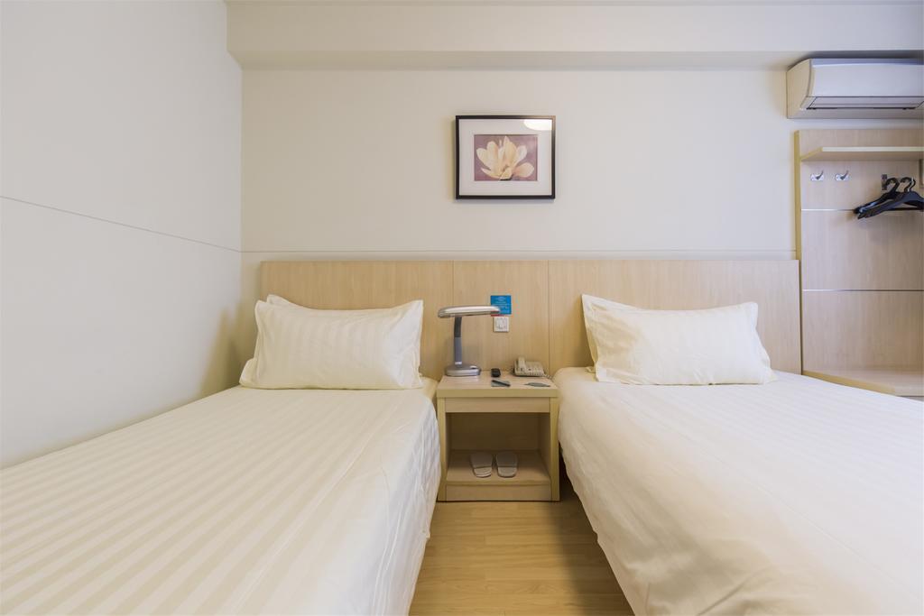 Jingjiang Inn Shanghai Minsheng Road Exterior photo